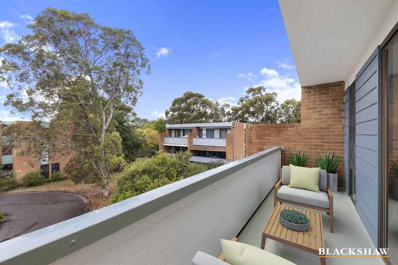 15A/62 Wattle Street Lyneham