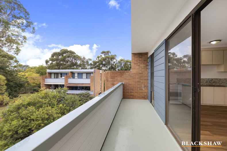 15A/62 Wattle Street Lyneham