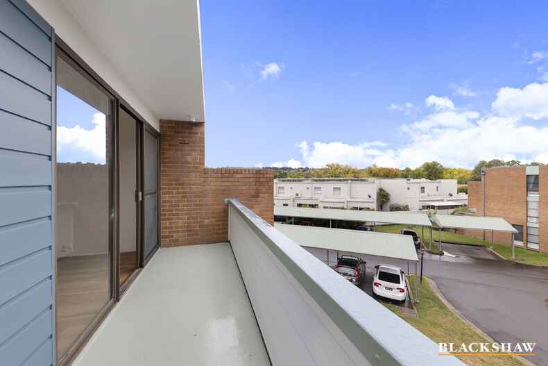 15A/62 Wattle Street Lyneham