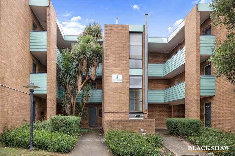 15A/62 Wattle Street Lyneham