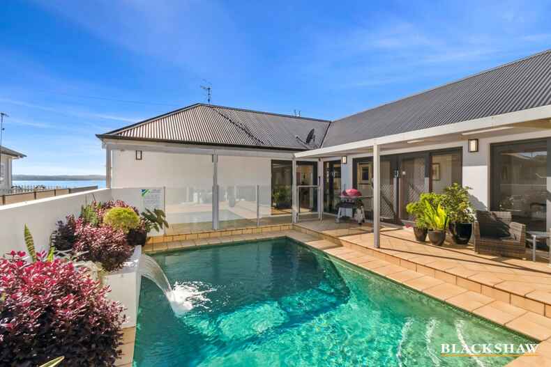 398 Beach Road Batehaven