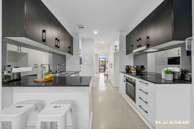 53/124 John Gorton Drive Coombs 53/124 John Gorton Drive Coombs