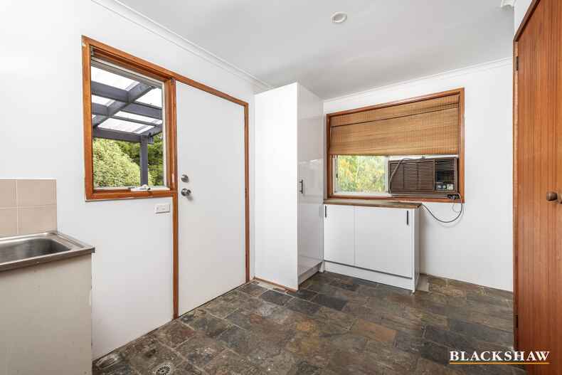 98 Jackie Howe Crescent Macarthur 98 Jackie Howe Crescent Macarthur