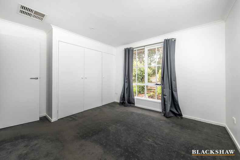 98 Jackie Howe Crescent Macarthur 98 Jackie Howe Crescent Macarthur