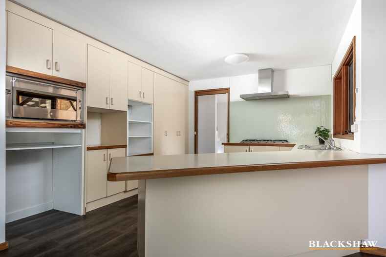 6 Eltham Place Theodore