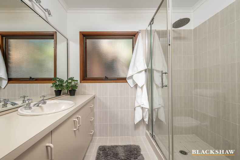 6 Eltham Place Theodore