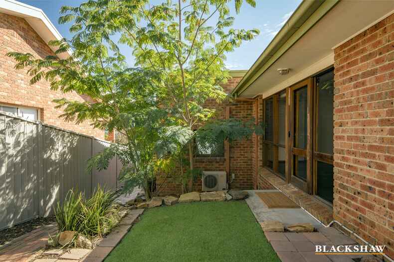 6 Eltham Place Theodore