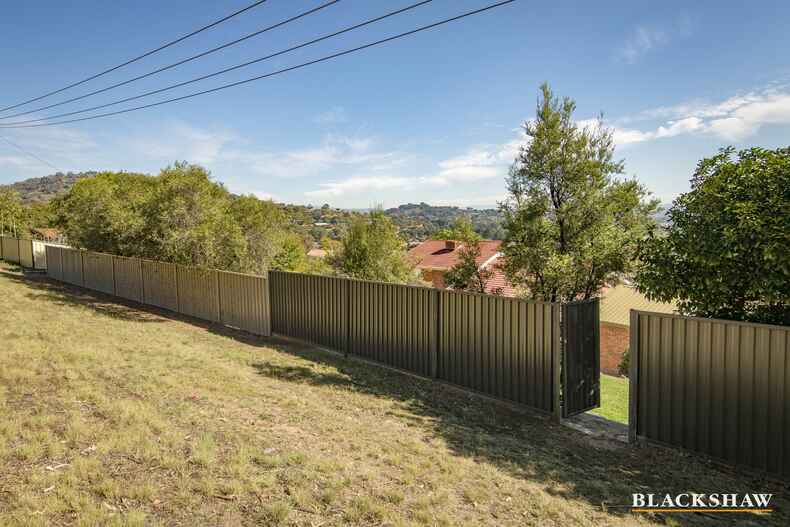 6 Eltham Place Theodore