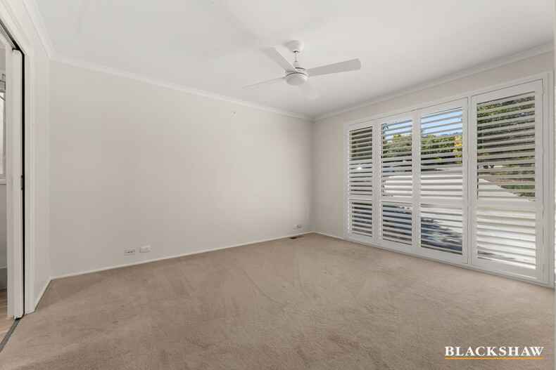 16 Hilton Close Fadden 16 Hilton Close Fadden