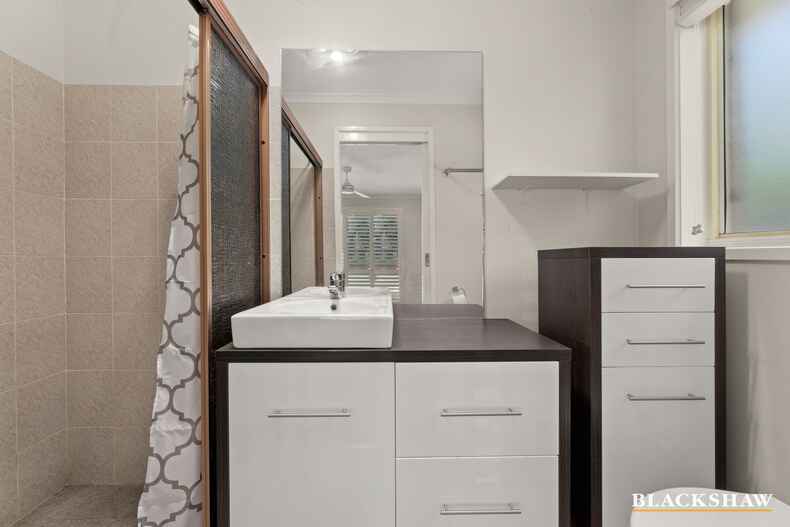 16 Hilton Close Fadden 16 Hilton Close Fadden