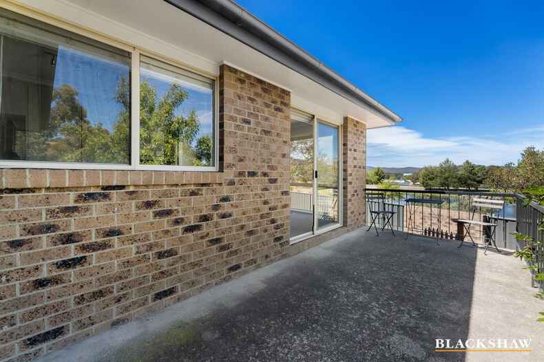 16 Hilton Close Fadden 16 Hilton Close Fadden