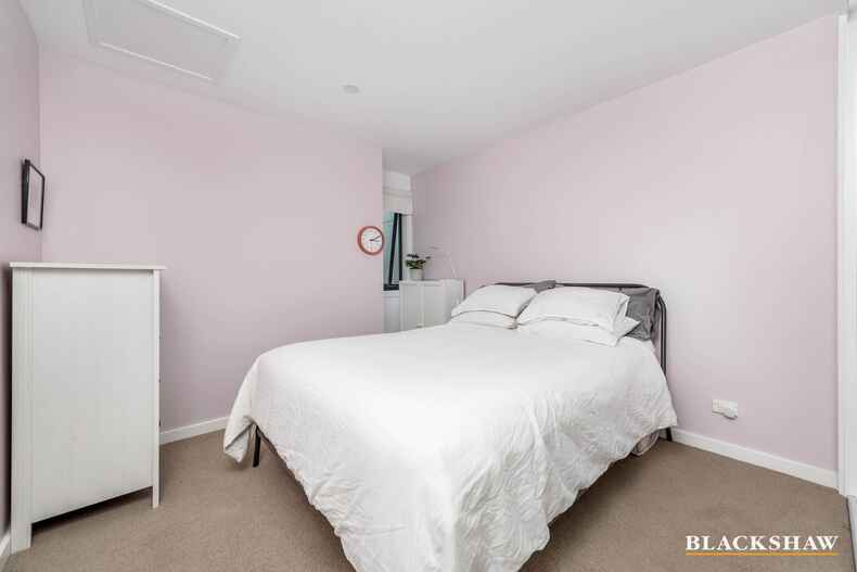 55 Cynthea Teague Crescent Greenway