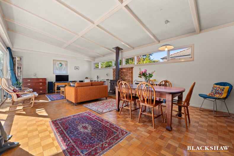 8 Walker Crescent Griffith 8 Walker Crescent Griffith