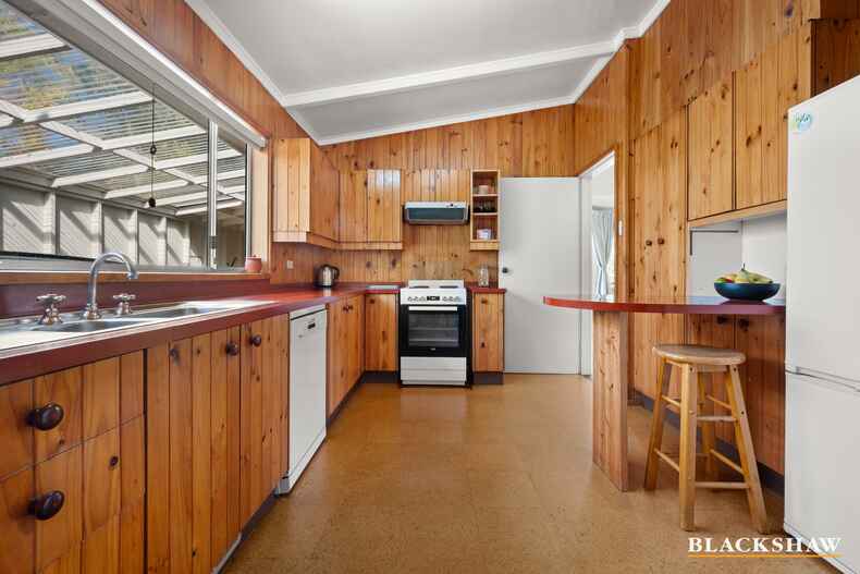 8 Walker Crescent Griffith 8 Walker Crescent Griffith