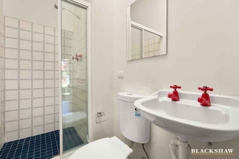 8 Walker Crescent Griffith 8 Walker Crescent Griffith