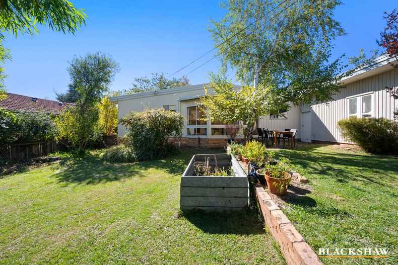 8 Walker Crescent Griffith 8 Walker Crescent Griffith