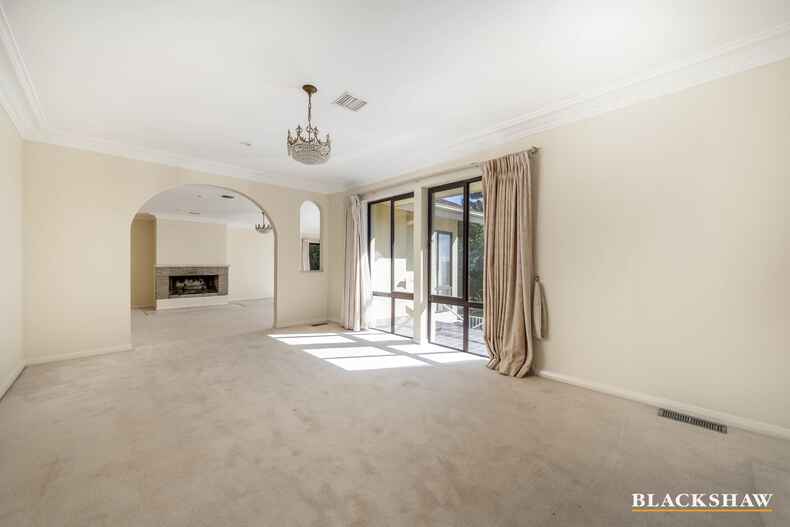 5 Timbarra Crescent O'Malley