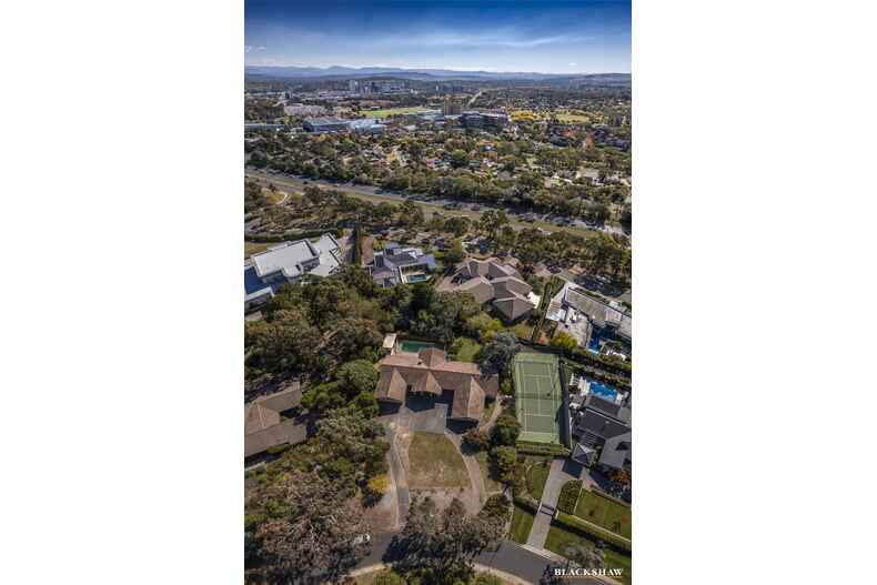 5 Timbarra Crescent O'Malley