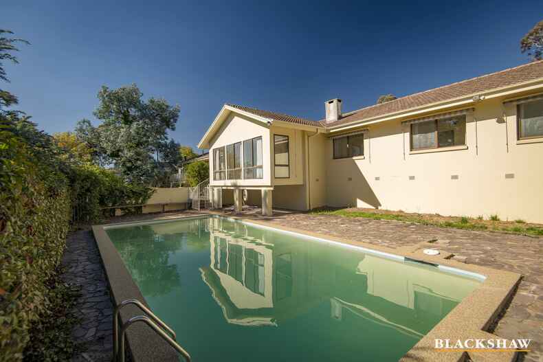 5 Timbarra Crescent O'Malley