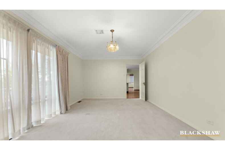 5 Timbarra Crescent O'Malley