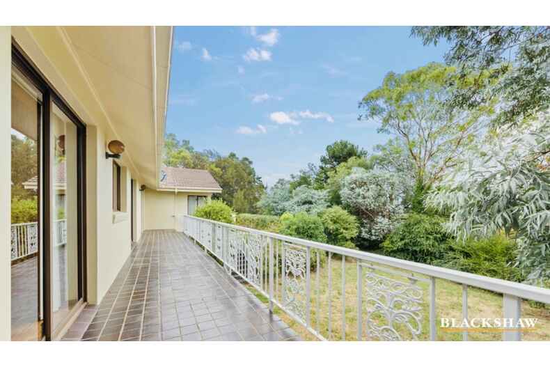 5 Timbarra Crescent O'Malley