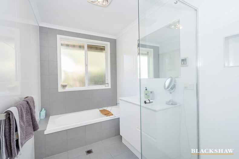 52 Sidaway Street Chapman 52 Sidaway Street Chapman