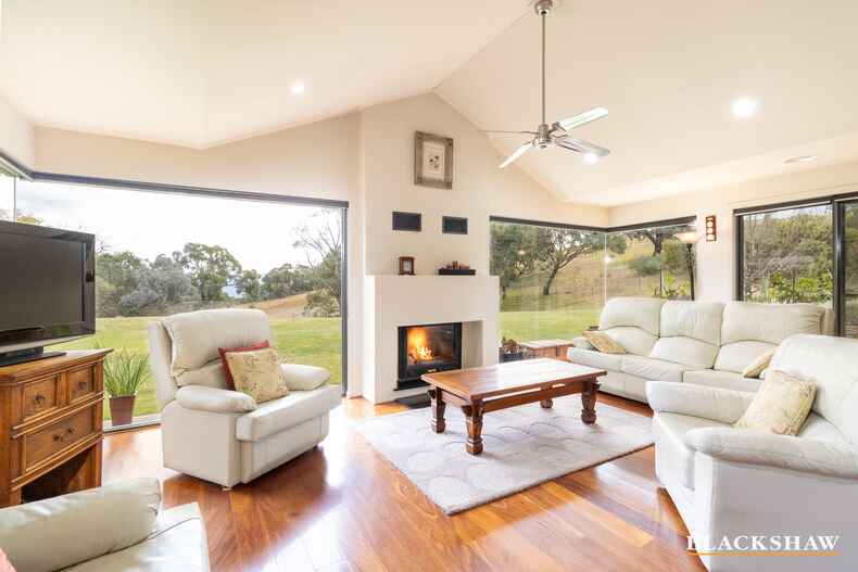 62 Saddle Place Royalla 62 Saddle Place Royalla