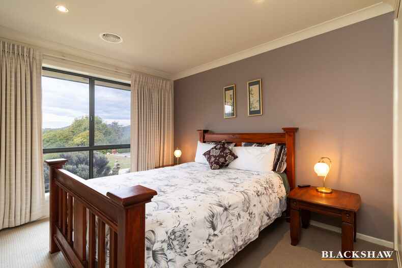 62 Saddle Place Royalla 62 Saddle Place Royalla