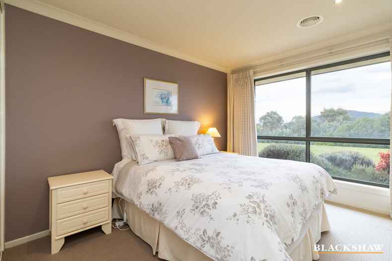 62 Saddle Place Royalla 62 Saddle Place Royalla