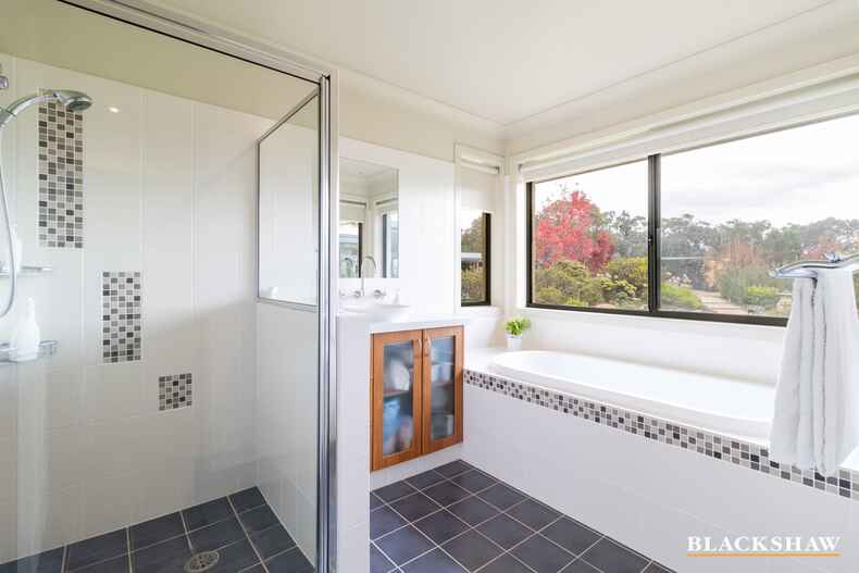 62 Saddle Place Royalla 62 Saddle Place Royalla