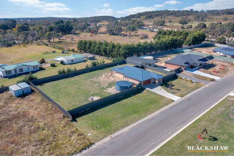 3 Lark Close Collector 3 Lark Close Collector