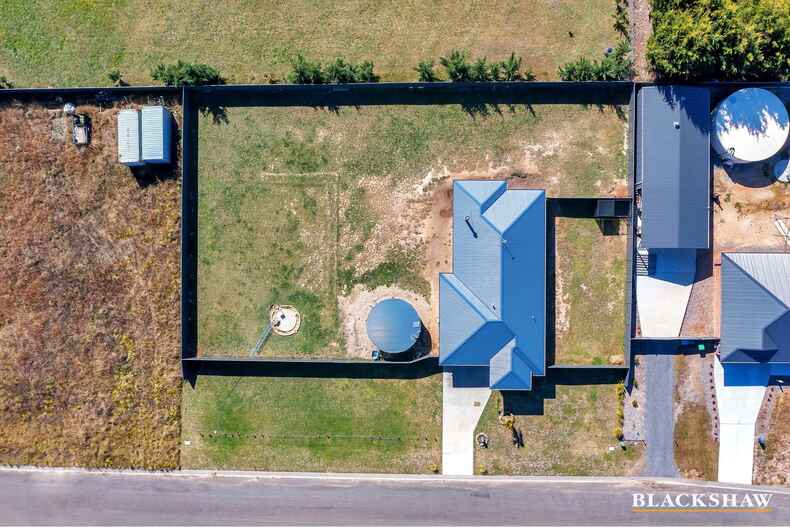 3 Lark Close Collector 3 Lark Close Collector