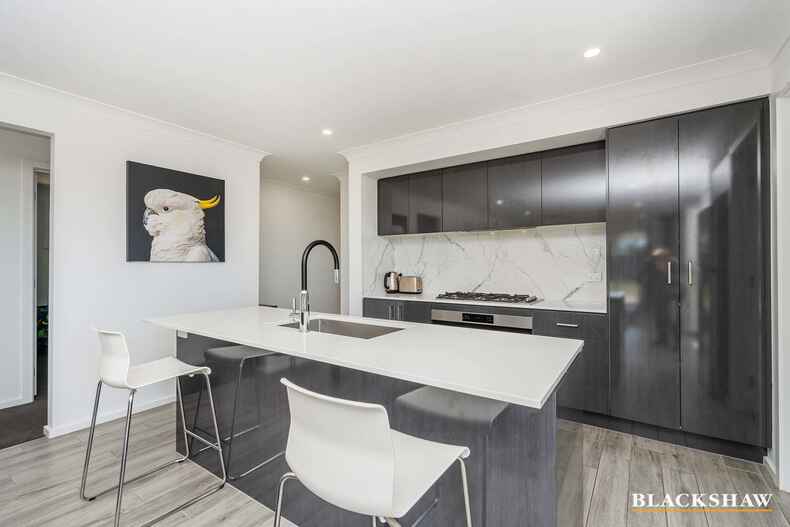 3 Lark Close Collector 3 Lark Close Collector