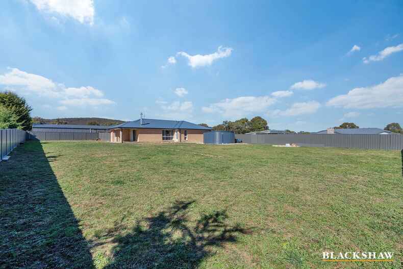 3 Lark Close Collector 3 Lark Close Collector