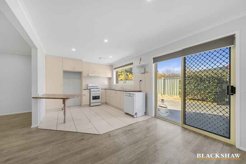 3/3 Yarrow Street Queanbeyan