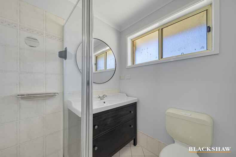 3/3 Yarrow Street Queanbeyan