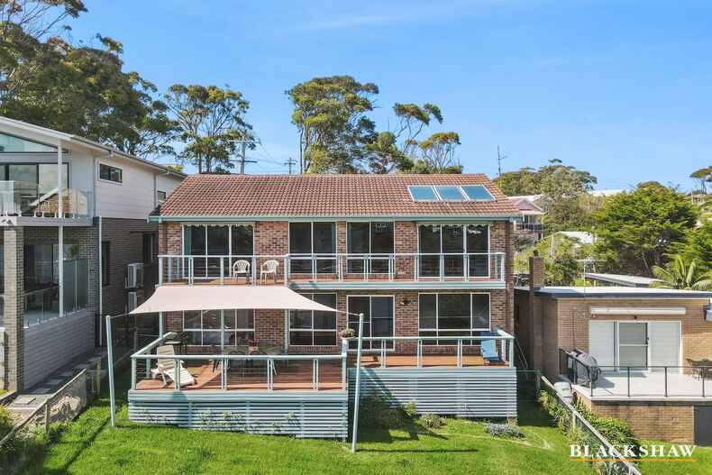 82 Yugura Street Malua Bay 82 Yugura Street Malua Bay