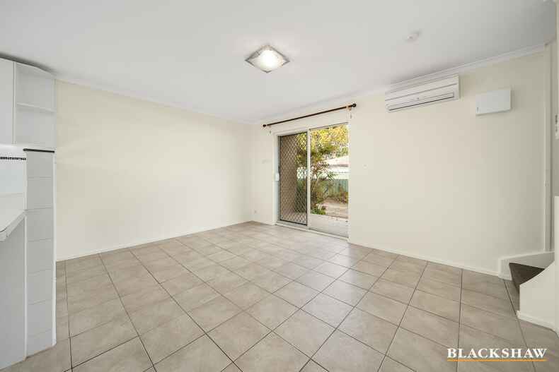 2/6 Yarrow Street Queanbeyan East 2/6 Yarrow Street Queanbeyan East