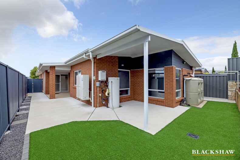 55 Madgwick Street Coombs 55 Madgwick Street Coombs