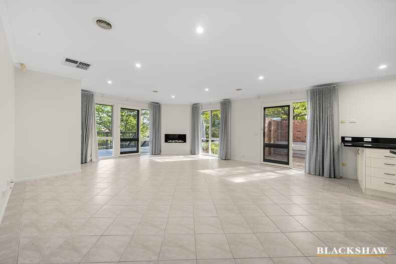 4 Maclagan Street Isaacs 4 Maclagan Street Isaacs