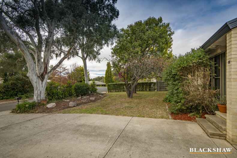 10 McBeath Place Kambah