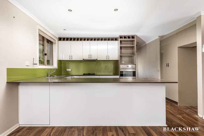 10 McBeath Place Kambah