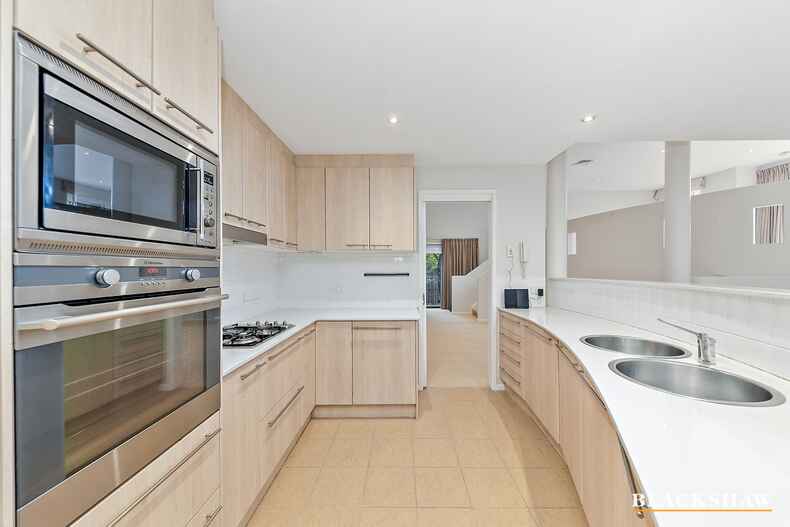 4/33 Gooreen Street Braddon