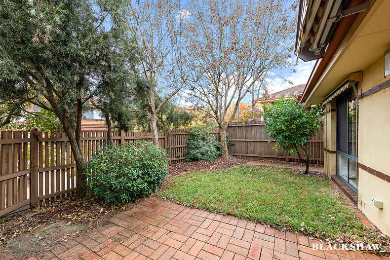 4/33 Gooreen Street Braddon