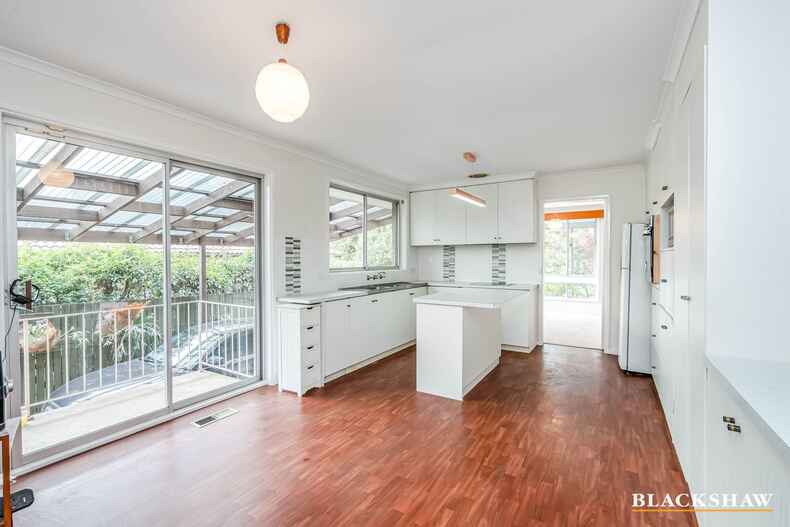 8 Nannine Place Fisher 8 Nannine Place Fisher