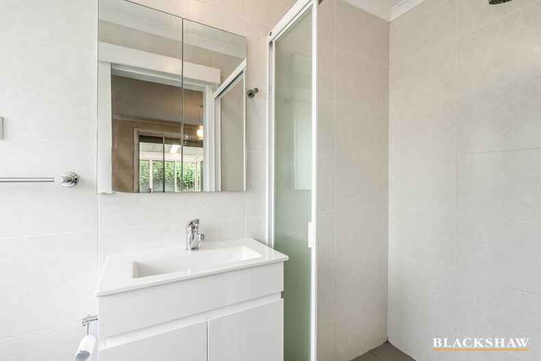 8 Nannine Place Fisher 8 Nannine Place Fisher