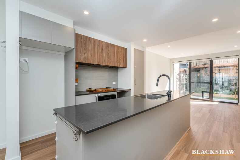 120/2 Woodberry Avenue Coombs 120/2 Woodberry Avenue Coombs