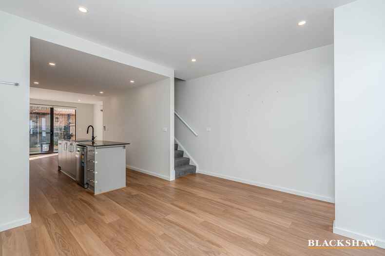 120/2 Woodberry Avenue Coombs 120/2 Woodberry Avenue Coombs