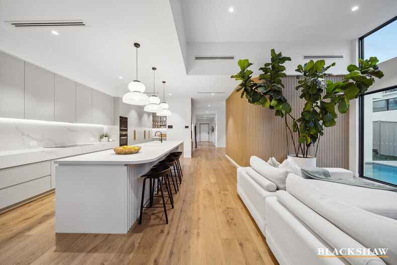 4 Willcock Place Curtin