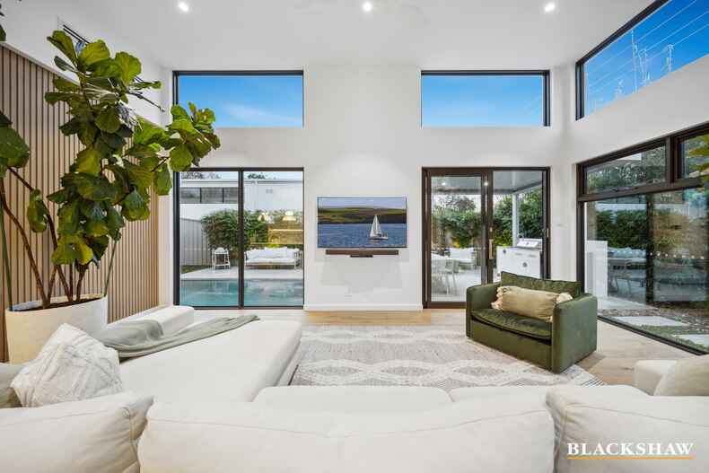 4 Willcock Place Curtin